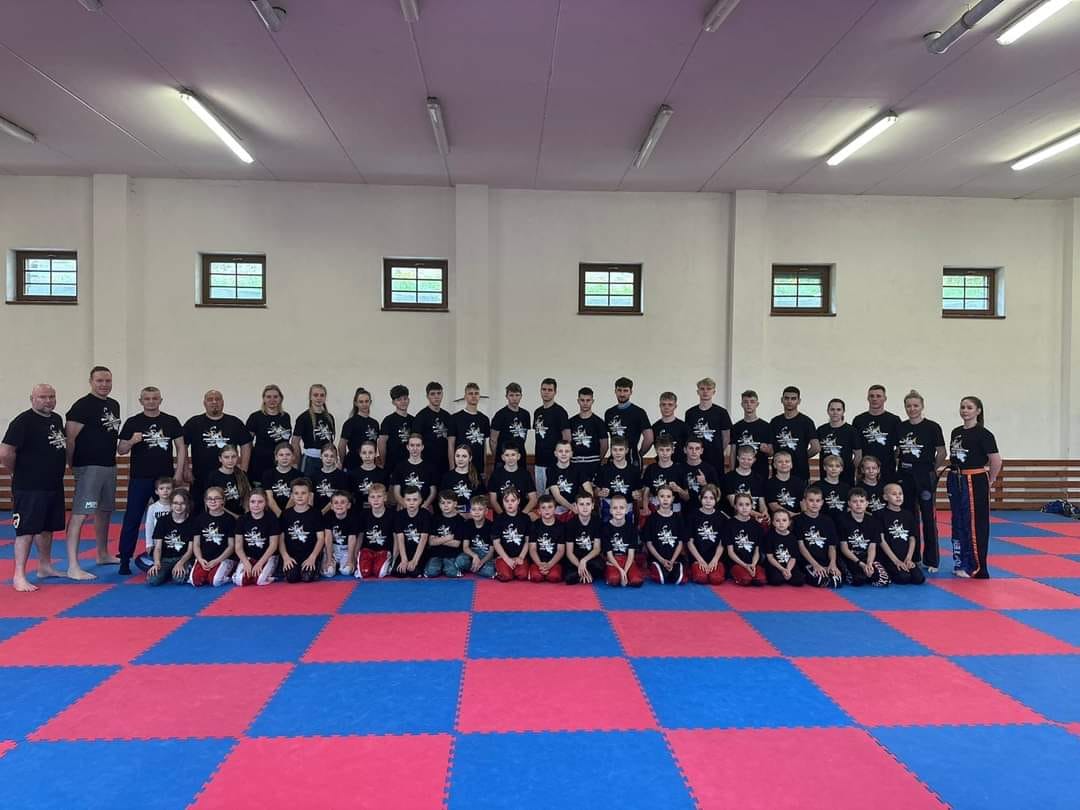 Obóz sportowy PZKB Erasmus - Sportowy Mistral Będzin Dąbrowa Górnicza Siemianowice Śląskie Wojkowice Czeladź Sosnowiec Boks Kickboxing Taekwondo K1 Samoobrona 2.jpg